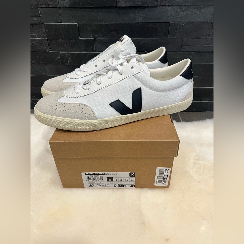 Veja Men’s Volley Canvas White Black Shoes - Size 12 US / EU 46 NEW